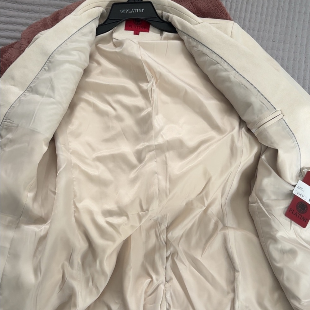 Ivory Blazer - Picture 2 of 4